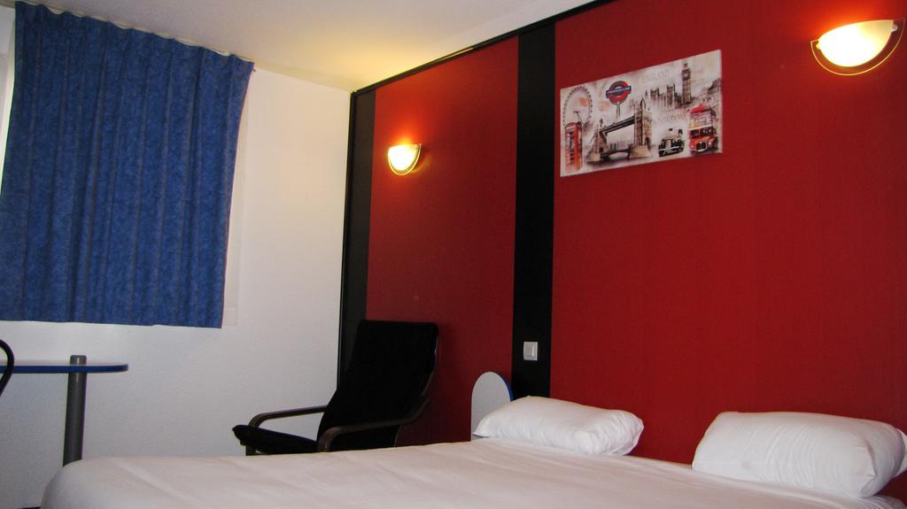Comfort Hotel Poissy Technoparc Rum bild